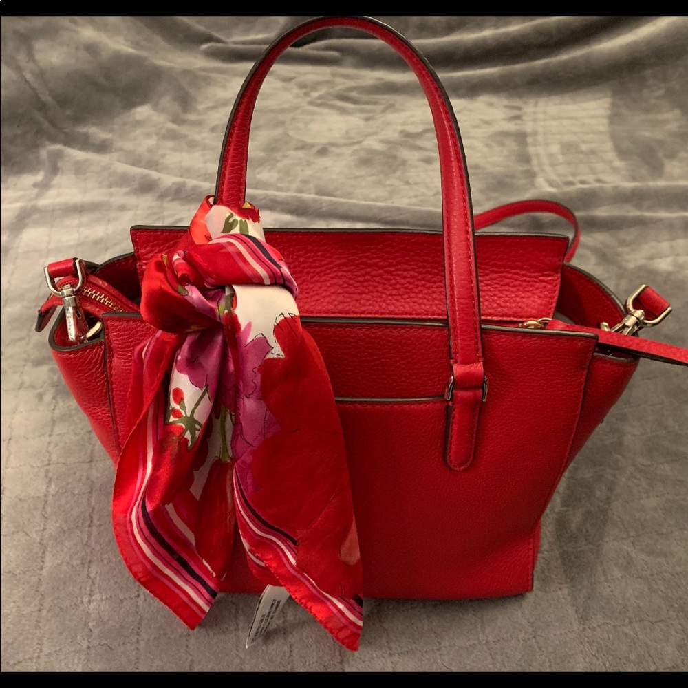 New O by Oscar de la Renta silk scarf.